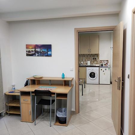 Fabulous Apartment In The Center Of Alexandroupolis 외부 사진